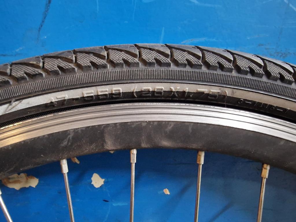 Stella 28 inch voorwiel met motor en CST Tracer band, Fietsen en Brommers, Ophalen of Verzenden