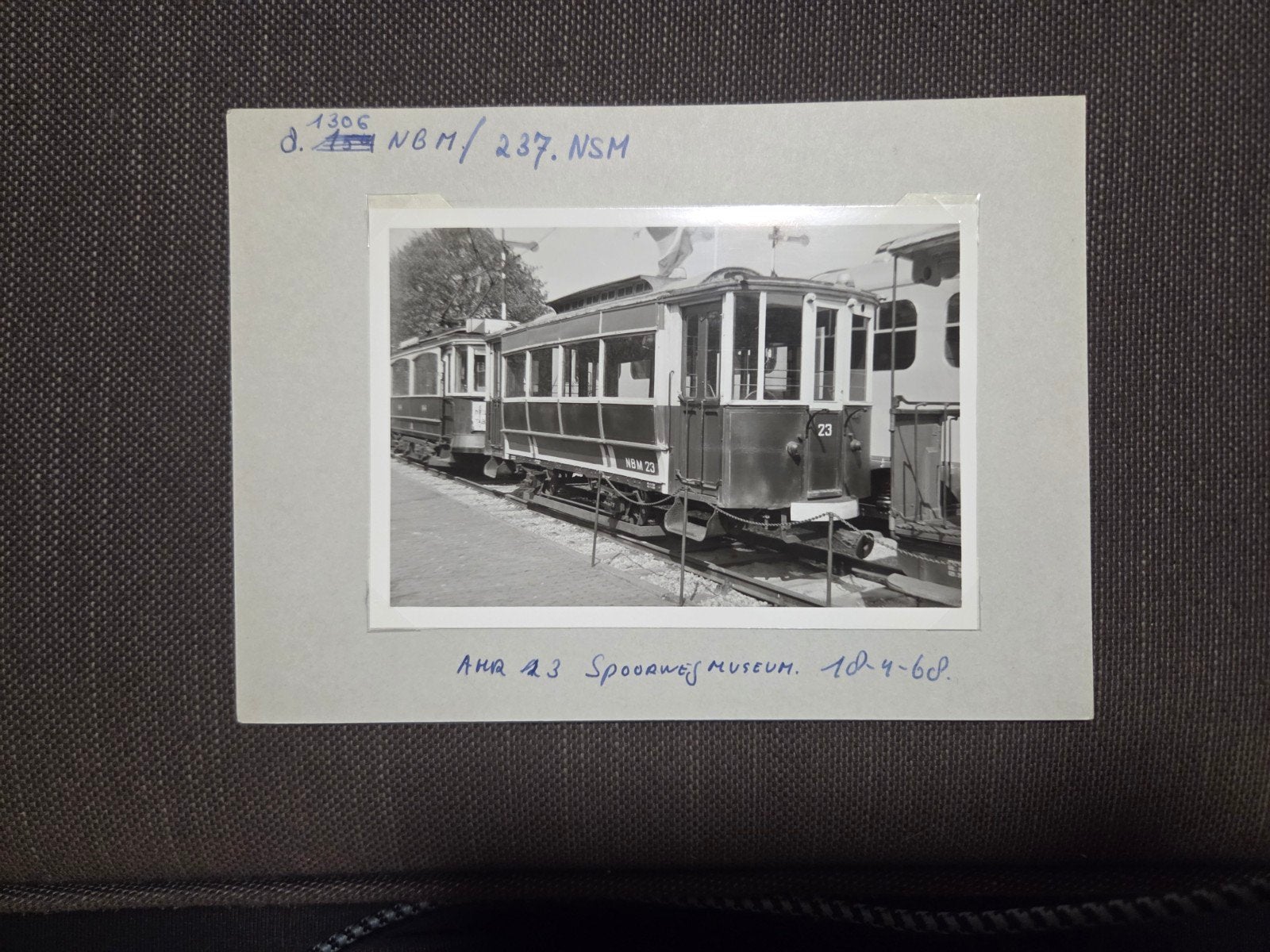 Historische foto van tram 23 in Spoorwegmuseum (1968), Ophalen of Verzenden, Gebruikt, Tram, Kaart of Prent