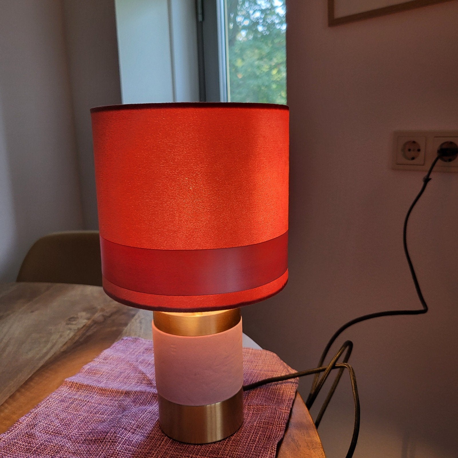 Lucide tafellamp roze, Ophalen, 32 cm, Zo goed als nieuw, Metaal