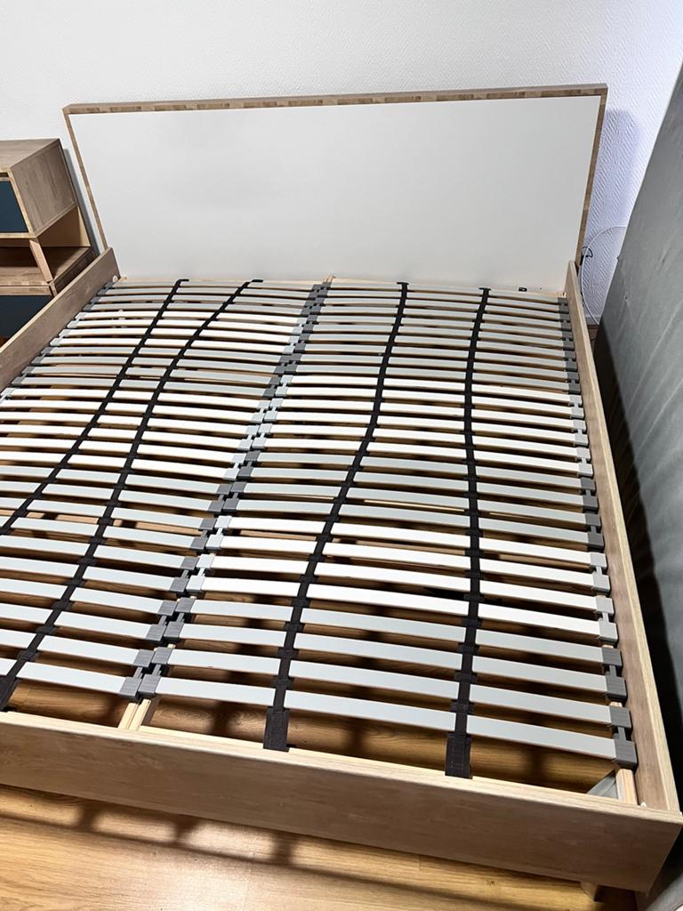 Ikea bed and matress, Ophalen, Wit, Tweepersoons, Zo goed als nieuw