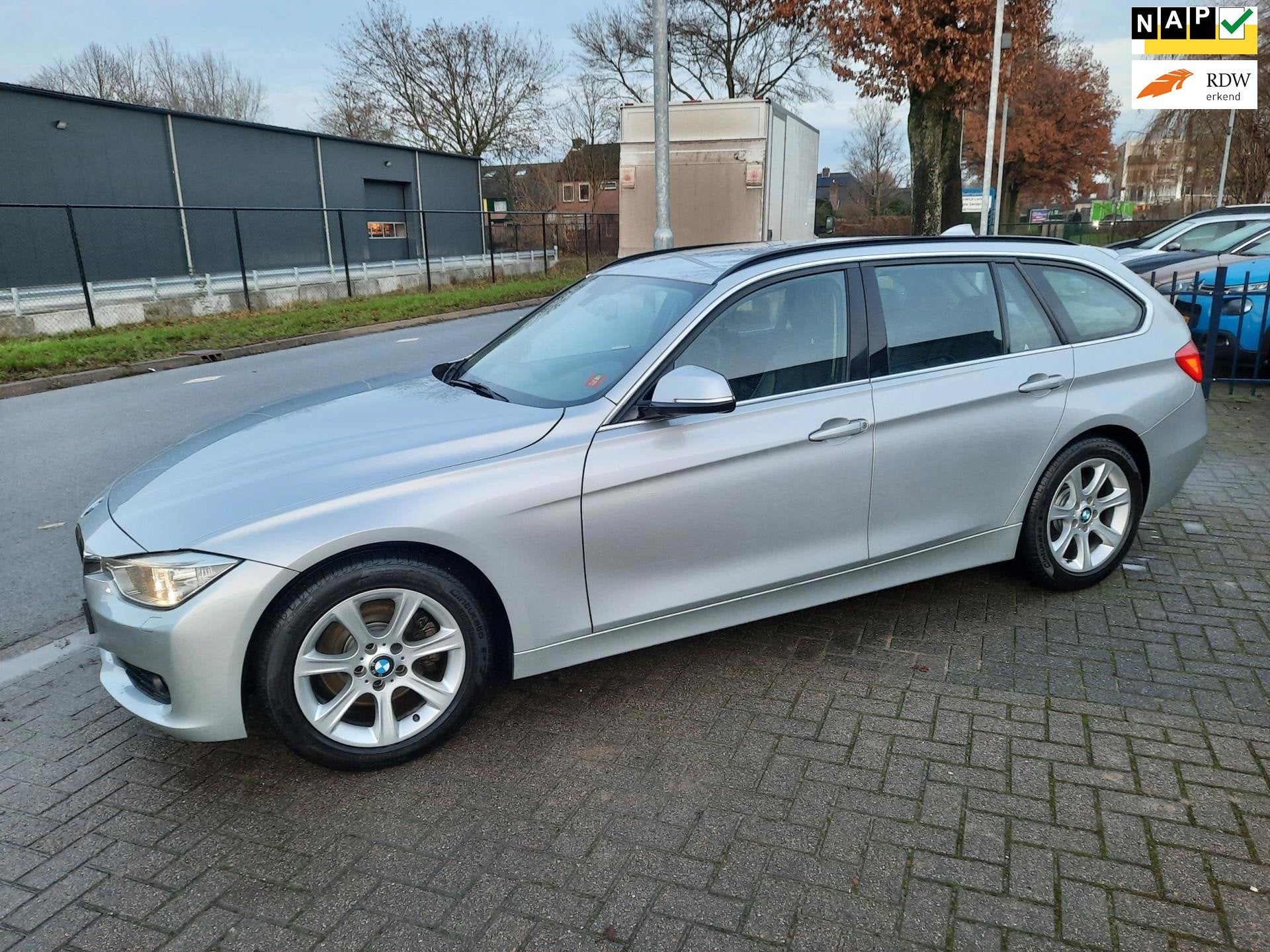 BMW 3-serie Touring 328i Upgrade Edition, Auto's, BMW, Gebruikt, Zwart, 4 cilinders, Stationwagon