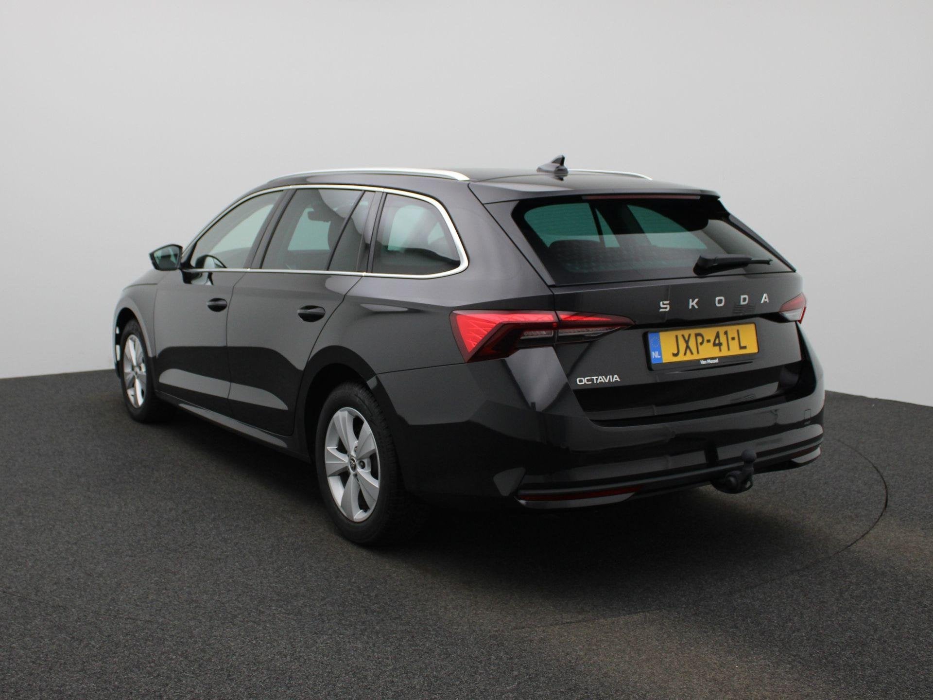 Skoda Octavia Combi 2.0 TDI AUTOMAAT | ELEKTRISCHE TREKHAAK, Auto's, Skoda, 12 maanden, Gebruikt, Euro 6, 4 cilinders