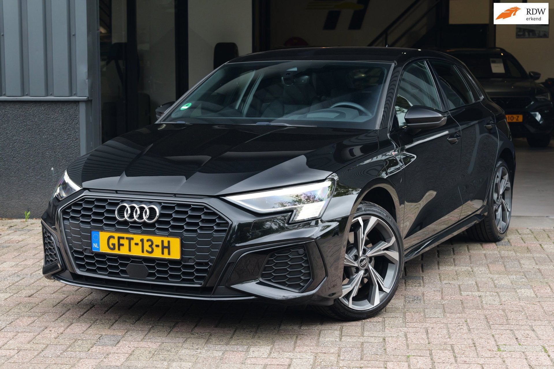 Audi A3 Sportback 40TFSIe S-Line|Plug-in-Hybride|CarPlay|S-T, Auto's, 8 kWh, Gebruikt, 4 cilinders, Zwart