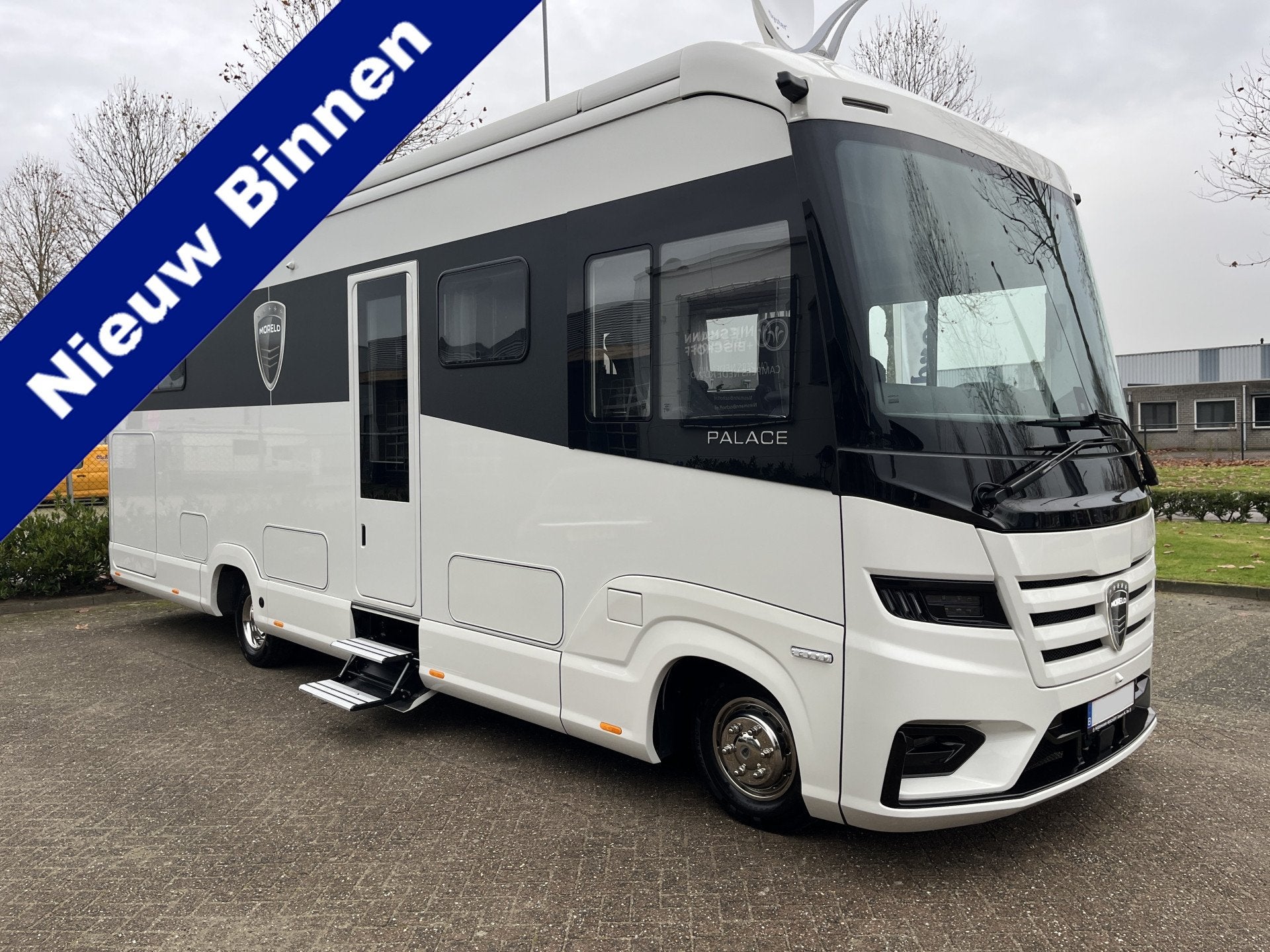 Morelo PALACE 90M November 2026 Queensbed Camera spiegels, Caravans en Kamperen, 9 tot 10 meter, Diesel, Mark@niesmannbischoff.nl