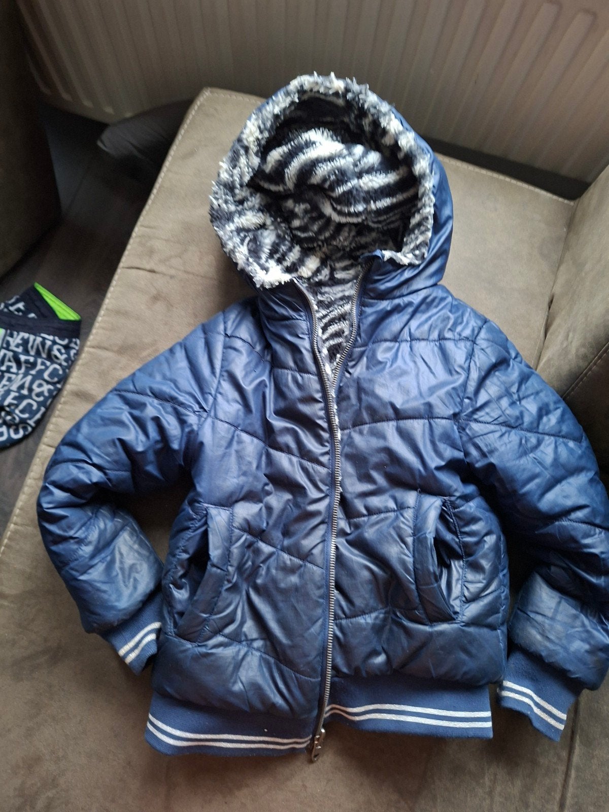 Omkeerbare winterjas zebraprint/blauw maat 140, Ophalen, Gebruikt, Jongen of Meisje