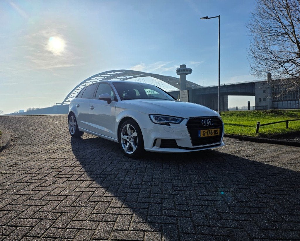 Audi A3 1.0 Tfsi 116pk 2019 Wit, Auto's, Voorwielaandrijving, Stof, 1165 kg, Wit
