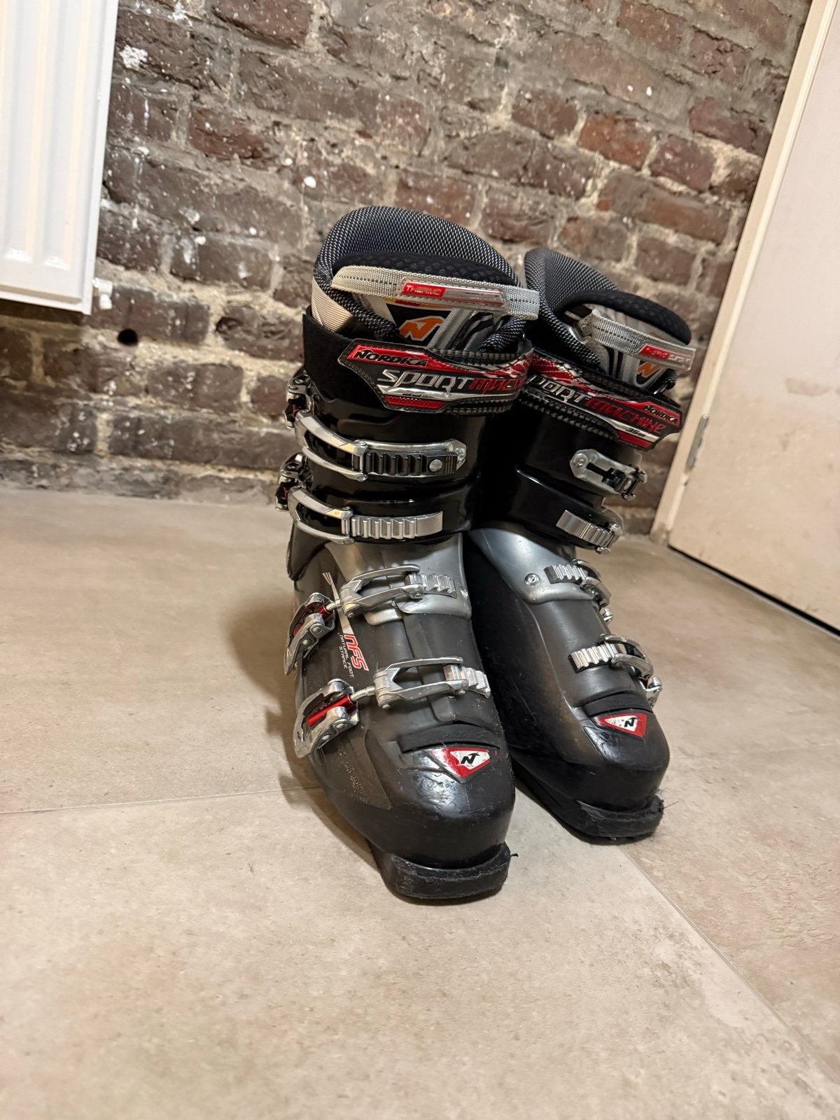 Nordica Sportmachine skischoenen maat 43-44, Gebruikt, Schoenen, Ophalen of Verzenden, Nordica