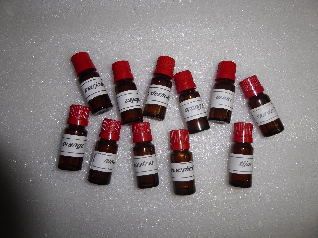 Etherische olie div soorten   aroma therapie  Geurolie, Sport en Fitness, Gezondheidsproducten en Wellness, Ophalen of Verzenden