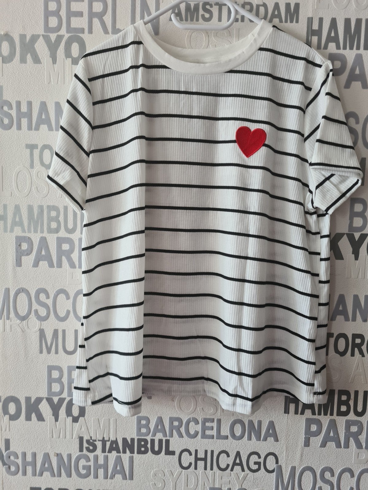 Wit gestreept T-shirt met rood hartje, maat XL, Kleding | Dames, Grote Maten, Ophalen of Verzenden, Gedragen, Wit, Shirt of Top
