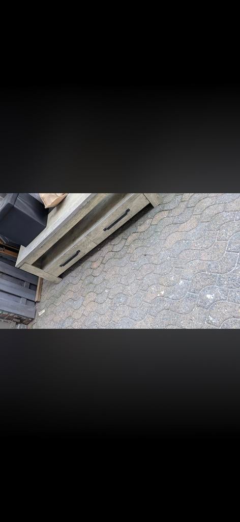 Tv kastje. Eettafel en salon tafel gratis afhalen Tilburg, Ophalen, Gebruikt, 100 tot 150 cm, 50 tot 100 cm