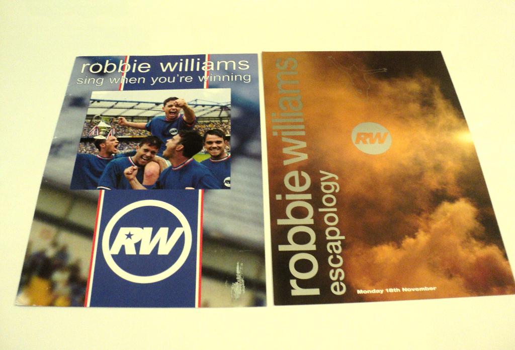 Robbie Williams PROMO FOLDERS 2002 SET VAN 2 Take That, Verzamelen, Muziek, Artiesten en Beroemdheden, Verzenden, Zo goed als nieuw