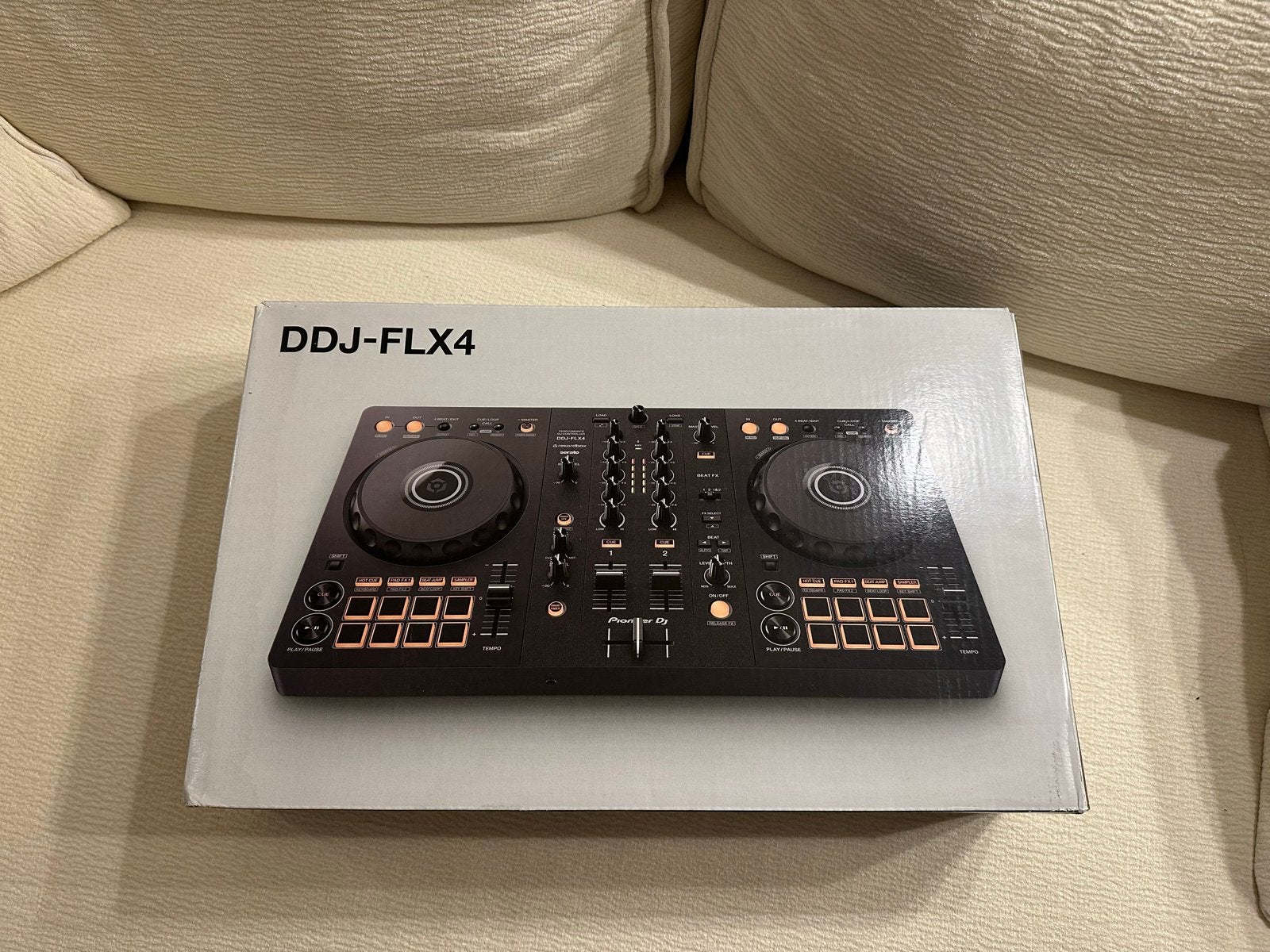 Pioneer DDJ-FLX4 DJ Controller - Zo goed als nieuw