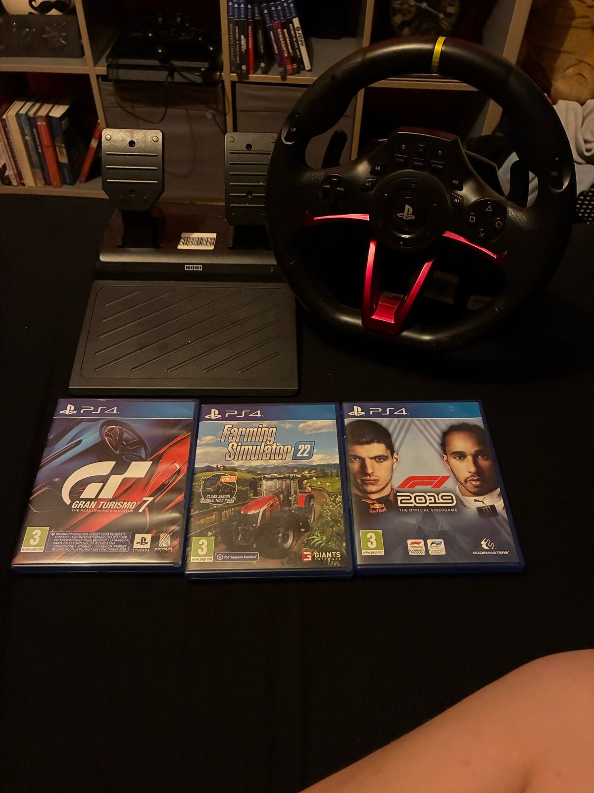 Hori Racing Wheel Apex voor ps4 en pc met 3 games of zonder, Ophalen, Zonder controller, Slim, Gebruikt