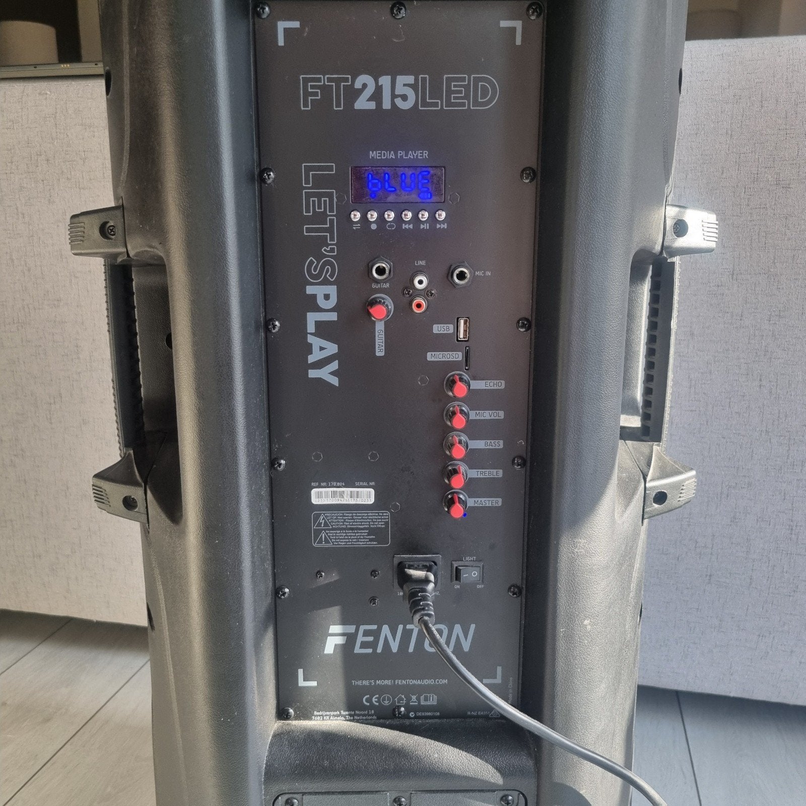 Foto 3 van FentonFT215LED Party Speaker met Microfoons en Afstandsbedie