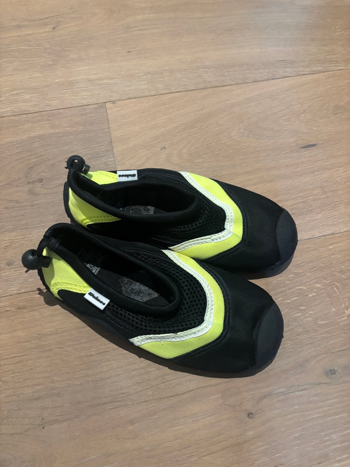 Surfschoenen / waterschoenen maat 34, Kinderen en Baby's, Kinderkleding | Schoenen en Sokken, Ophalen of Verzenden, Gebruikt, Jongen of Meisje