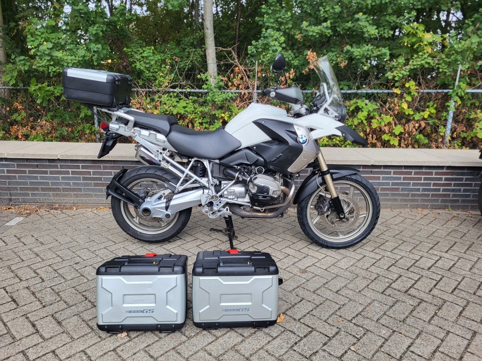 BMW R1200GS DOHC | 2010 | 77662km, 2 cilinders, Occasion, Handvatverwarming, Motorrijbewijs A