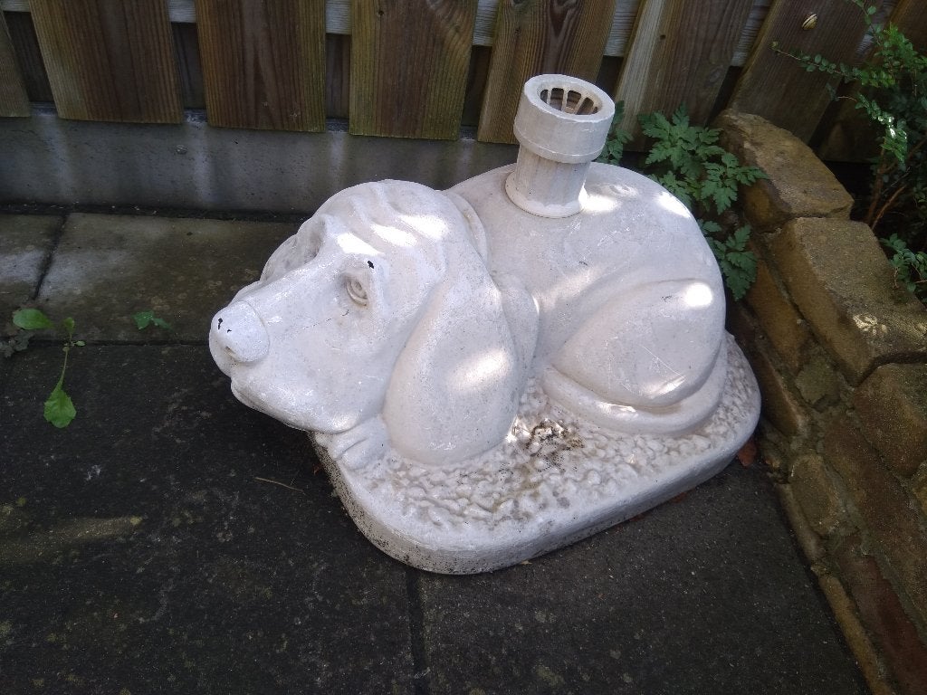 Parasolvoet hond - GRATIS, Tuin en Terras, Parasols, Ophalen, Gebruikt, Minder dan 1 meter, Parasolvoet
