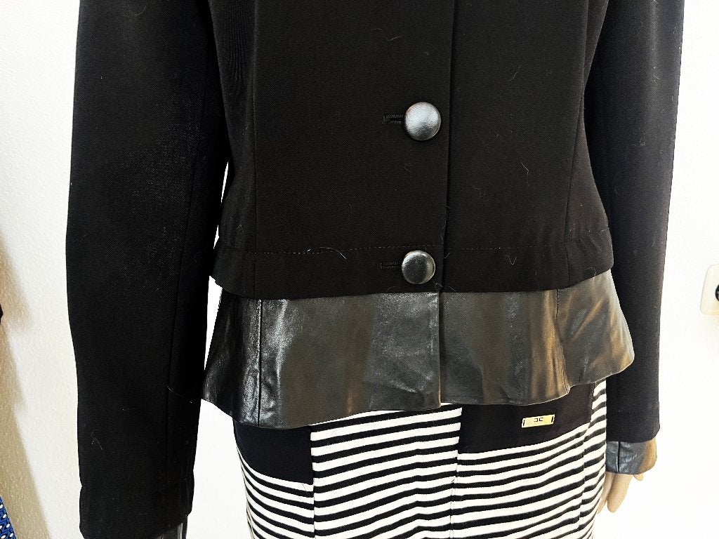 schitterende gevoerde blazer van Kyuso maat 40, Kleding | Dames, Maat 38/40 (M), Zwart, Ophalen of Verzenden, Zo goed als nieuw