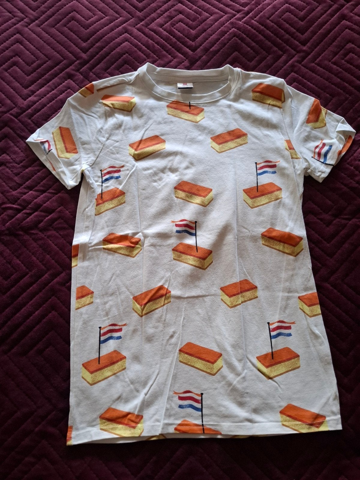 Hema T-shirt met Tompouce print, maat 146/152, Jongen of Meisje, Ophalen of Verzenden, Zo goed als nieuw, Shirt of Longsleeve