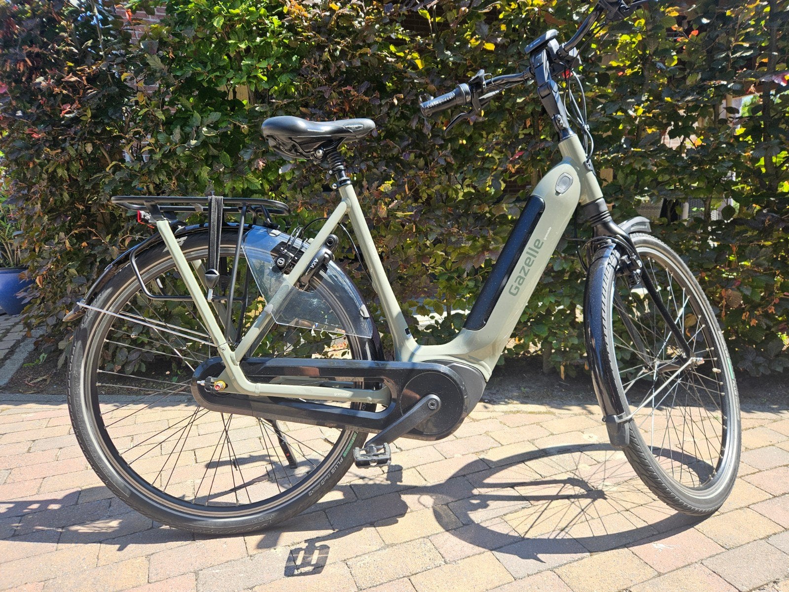 Te koop Gazelle Grenoble c8 E-bike, 55 tot 59 cm, Ophalen, Zo goed als nieuw, Gazelle