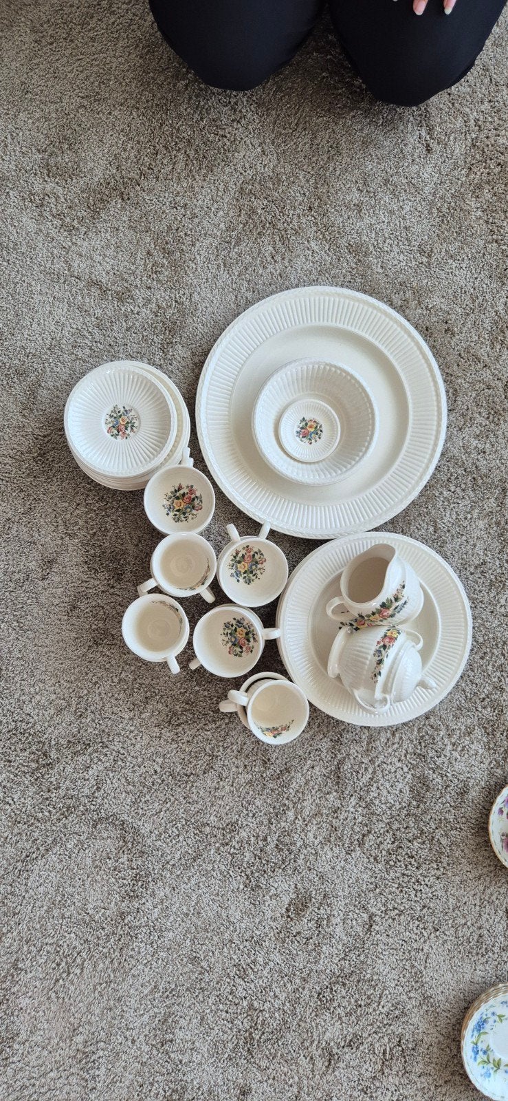 Vintage Servies met Bloemmotief - Compleet Set, Ophalen