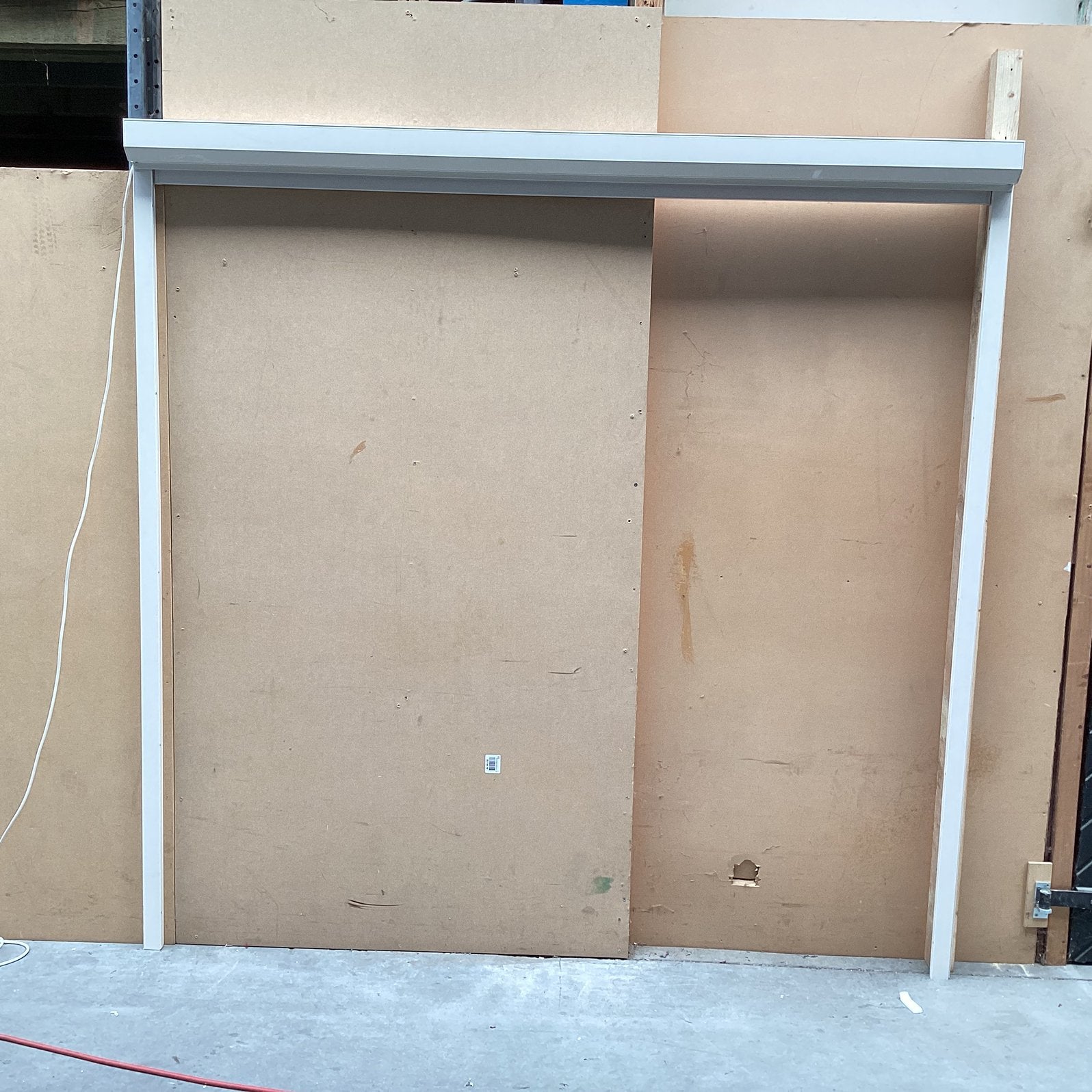 Electrisch afstand bedienbaar screen, Tuin en Terras, Zonneschermen, 150 tot 300 cm, Ophalen, Zo goed als nieuw, Minder dan 250 cm