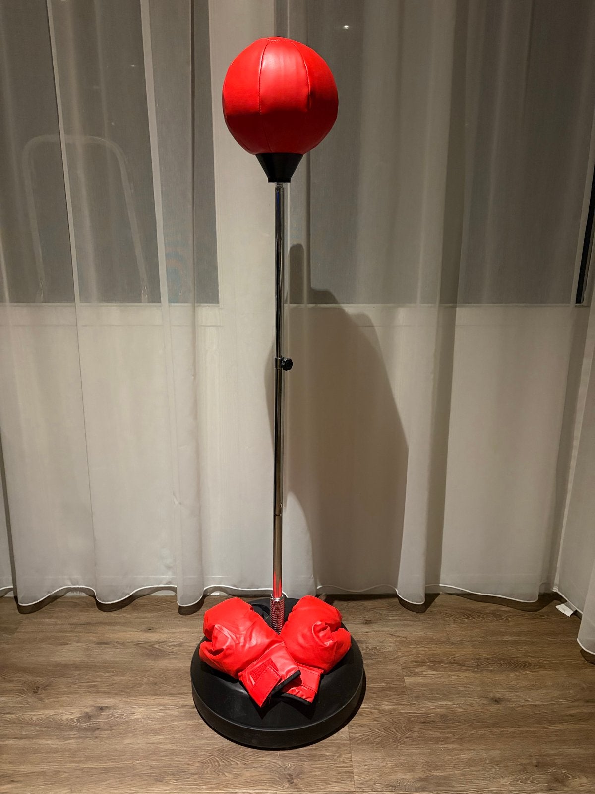 Boksbal 140 cm met handschoenen - Nieuw, Sport en Fitness, Ophalen of Verzenden, Nieuw, Boksbal