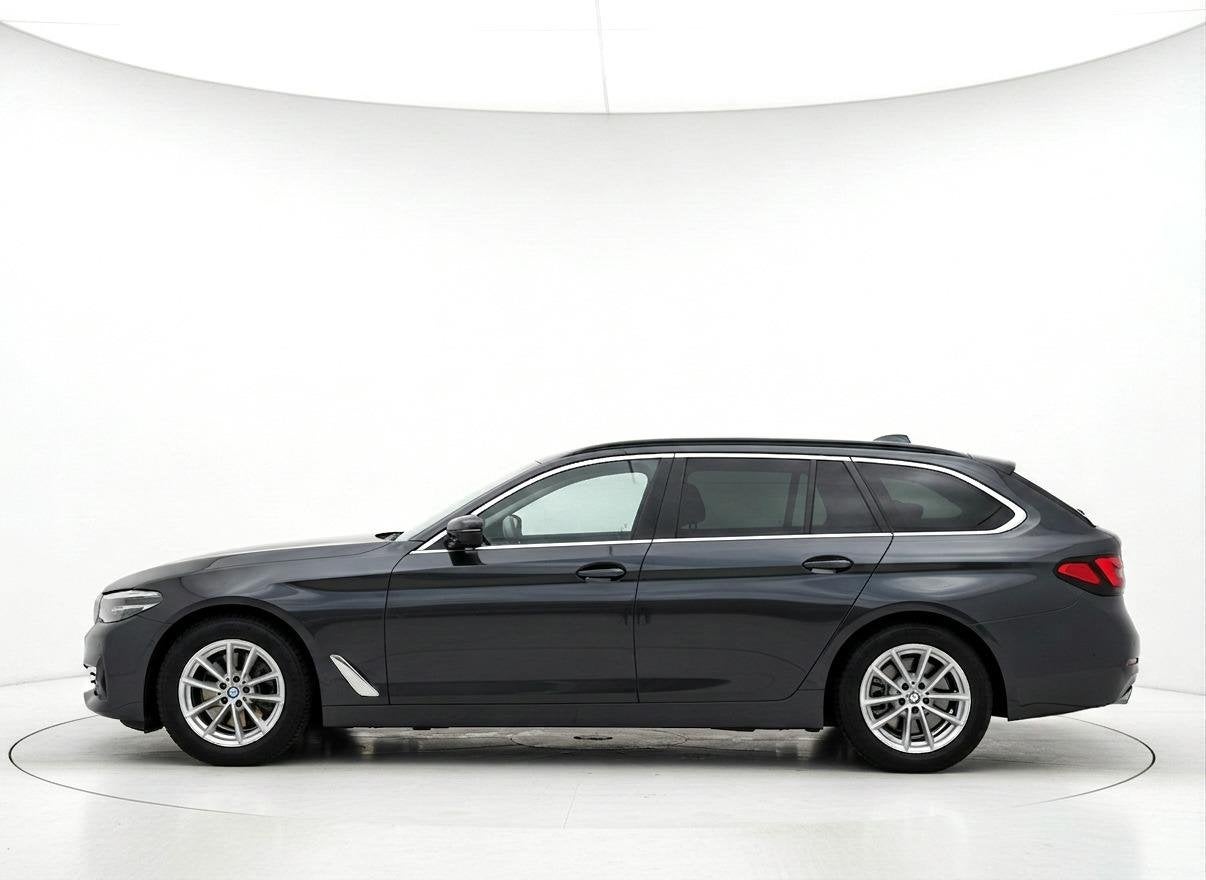 Foto 4 van BMW 5-serie Touring 520i High Executive