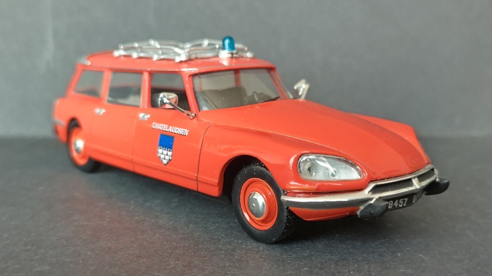 Citroen DS 20 Ambulance Chatellaudrie 1:43 Norev Pol, Auto, Verzenden, ., Nieuw