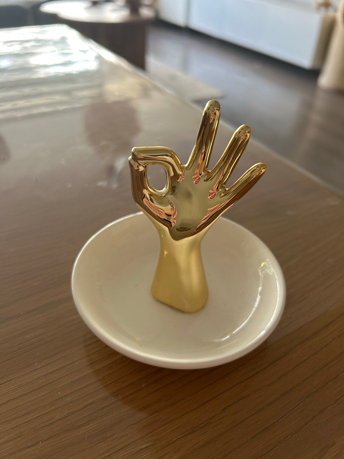 Gouden hand gebaar ringhouder / sieraadhouder, Ophalen of Verzenden, Zo goed als nieuw