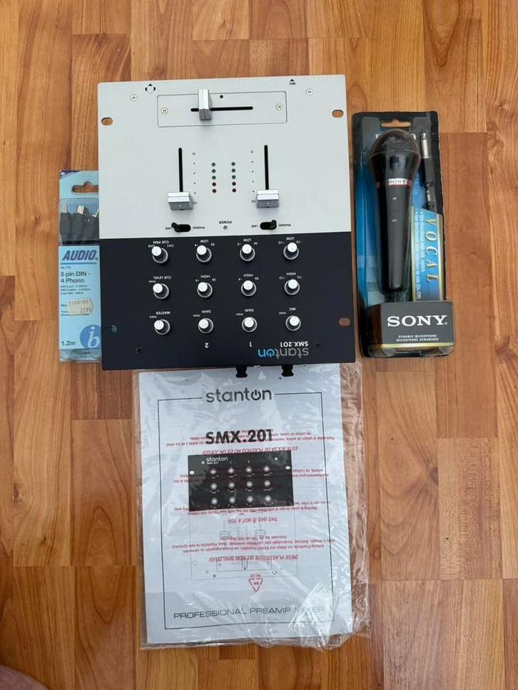 Stanton SMX.201 mixer met extra’s, Ophalen of Verzenden, Zo goed als nieuw
