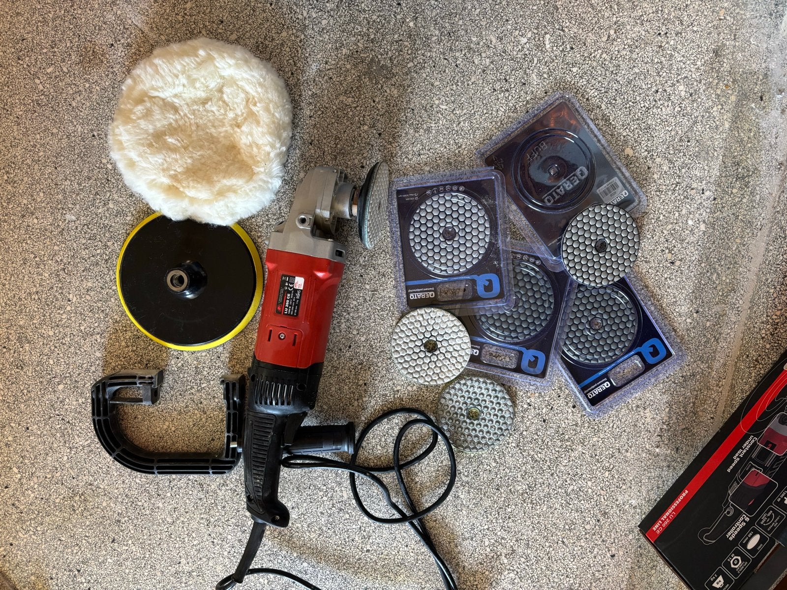 Stayer LU 260 CE Polijstmachine/Slijpmachine met accessoires, Ophalen of Verzenden, Zo goed als nieuw, 1000 watt of meer, Haakse handslijpmachine