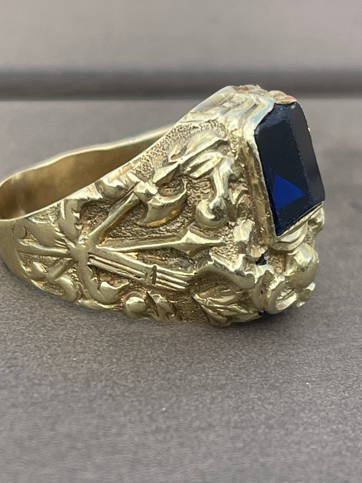 Unieke 14k Gouden Herenring met Blauwe Steen, Ophalen, Gebruikt, Heer, Met edelsteen