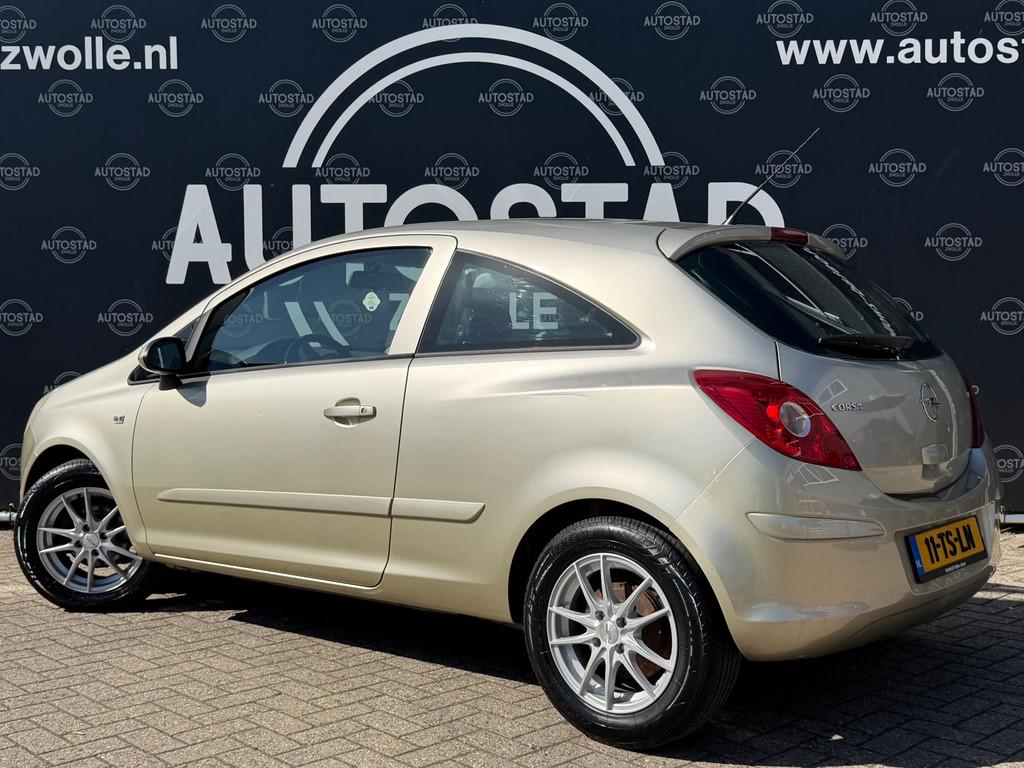 Opel Corsa 1.4-16V Enjoy Automaat / NL-Auto / 2e Eigenaar /, Auto's, 4 cilinders, Origineel Nederlands, Bedrijf, 1000 kg