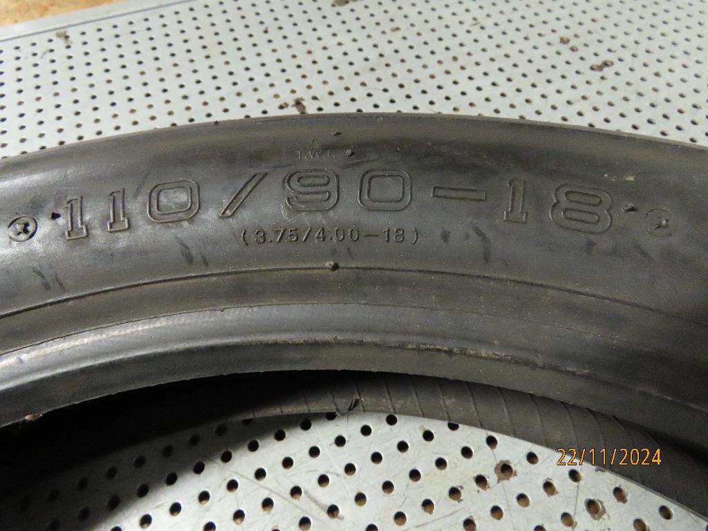 Band ; Cheng Shin Tire 110/90-18 CS Hi-Max NOS band, Cheng Shin Tire, Nieuw, Ophalen of Verzenden
