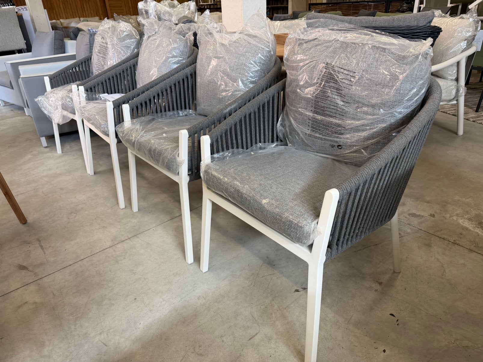 Suns Avero Tuinstoelen – Comfort en stijl (laatste 4), Ophalen, Roystore.nl@gmail.com, Suns Avero, Roystore