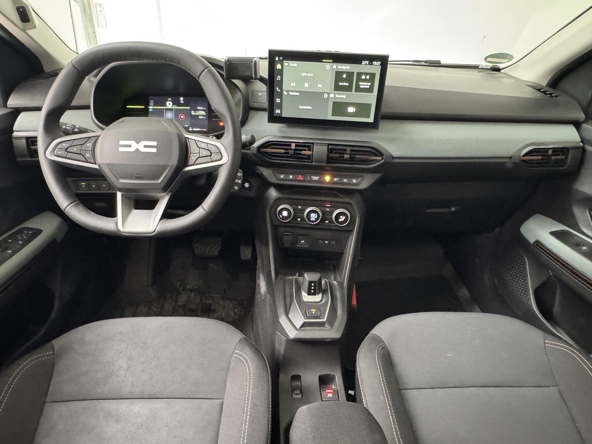 Dacia Sandero Stepway 1.2 Eco-G 120 Extreme | Automaat | Nav, Auto's, Stof, Gebruikt, 1199 cc, Met garantie (alle)