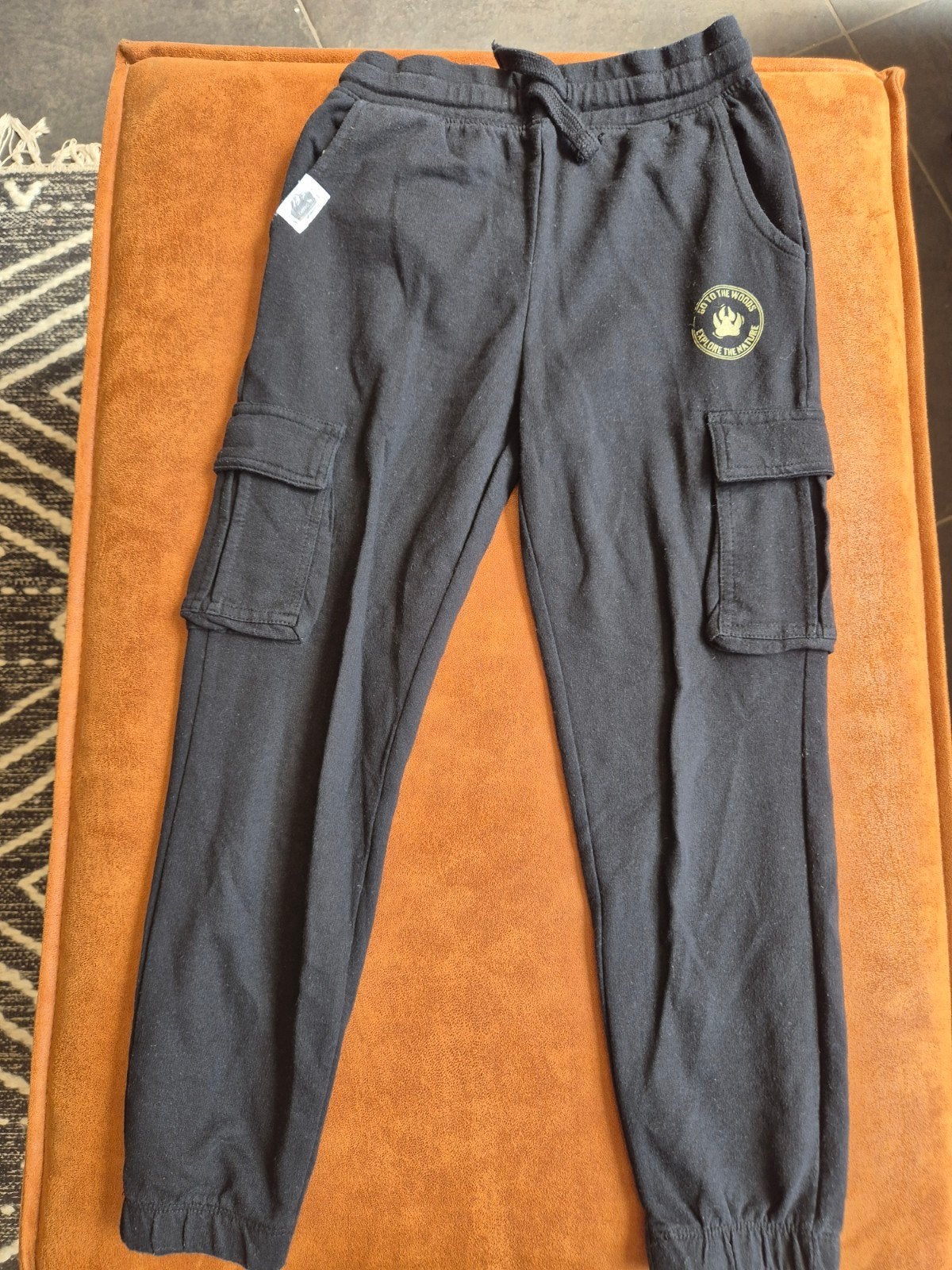 Sinsay Joggingbroek Zwart Maat 134 CM, Kinderen en Baby's, Kinderkleding | Maat 134, Broek, Gebruikt, Jongen of Meisje, Ophalen of Verzenden