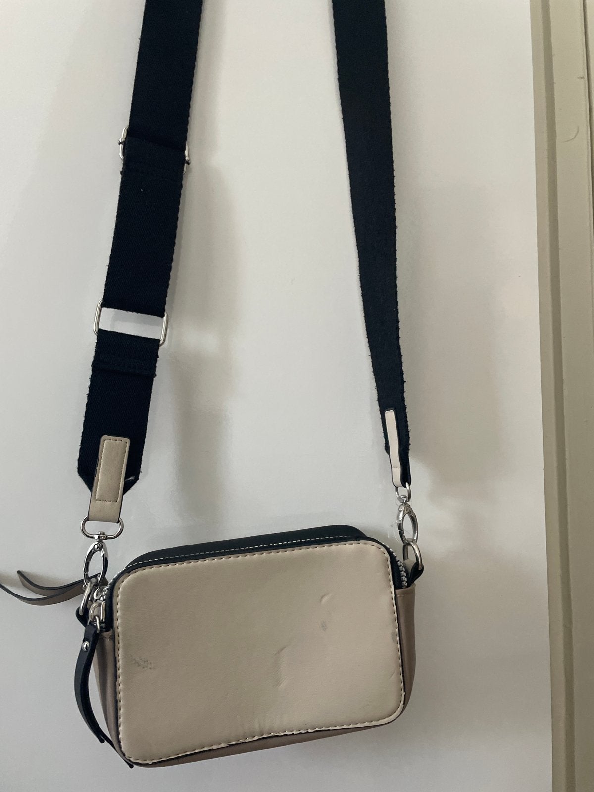Primark Schoudertasje - Beige/Zwart, Ophalen of Verzenden, Gebruikt, Beige, Schoudertasje