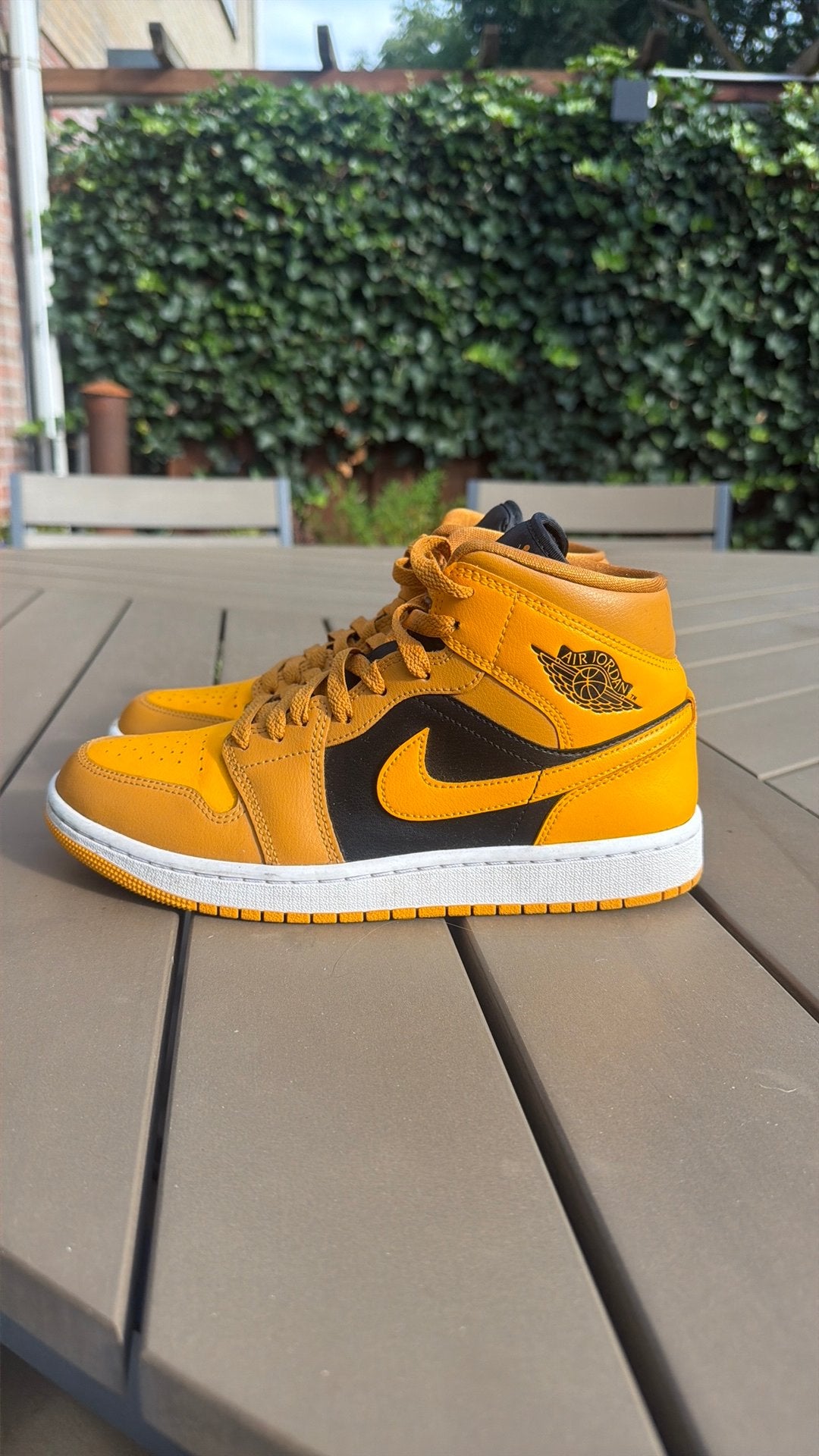 Nike Jordan 1 MID maat 39, Ophalen, Zo goed als nieuw