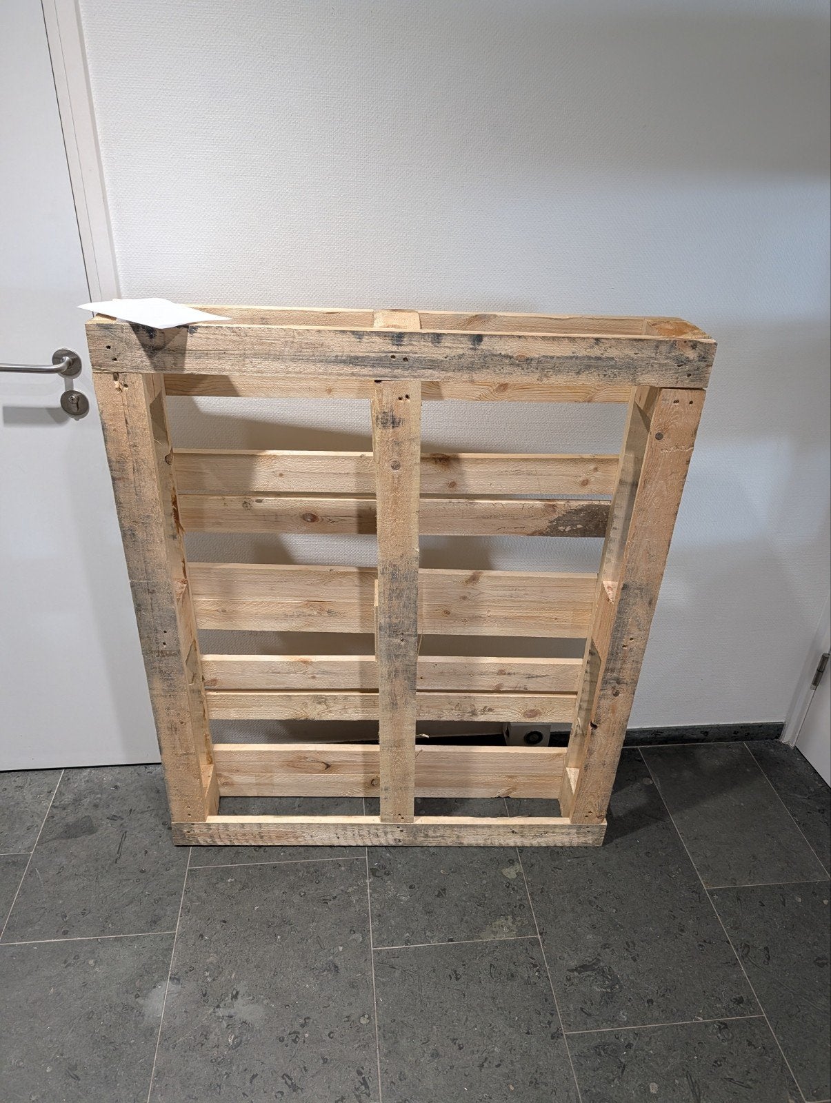 Gratis pallet af te halen bij Arnhem Centraal Station, Ophalen