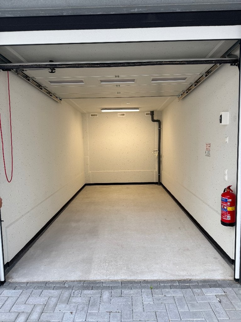 Garagebox Haarlem Waarderpolder XL 325excl Tappers box 60/61