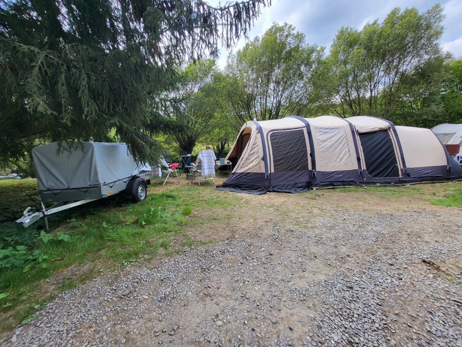 Ruime opblaasbare tunneltent voor 6 personen, Ophalen, Gebruikt, Tot en met 6