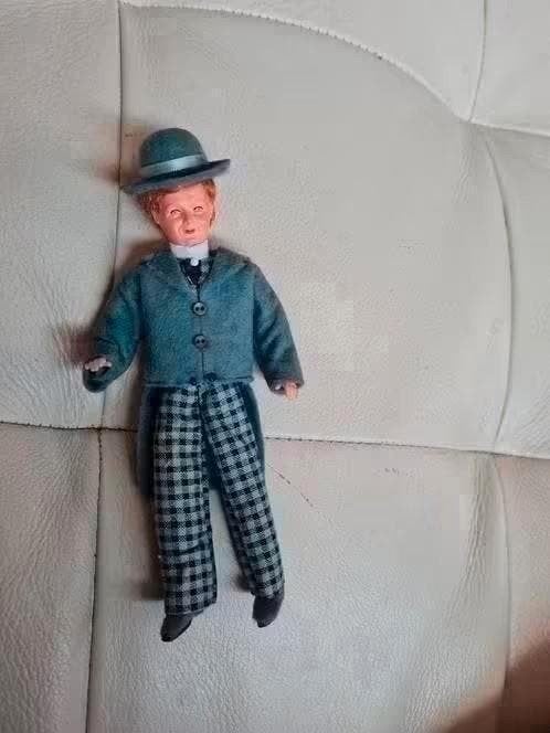 Caco popje 13 cm - Vintage miniatuur popje, Ophalen of Verzenden