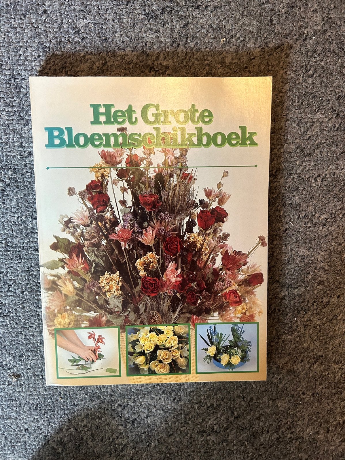 Het Grote Bloemschikboek - Herwig Waterschoot 1982, Ophalen of Verzenden, Gelezen, Overige onderwerpen