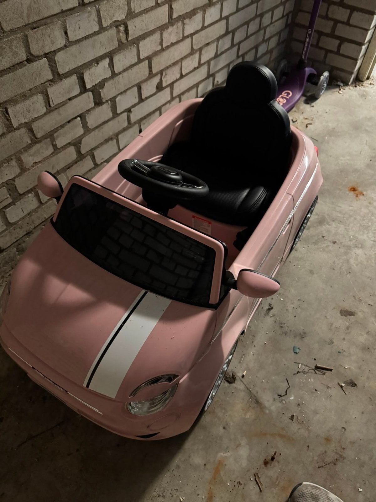 Roze Fiat 500 elektrische kinderauto, Ophalen, Gebruikt, Loopvoertuig