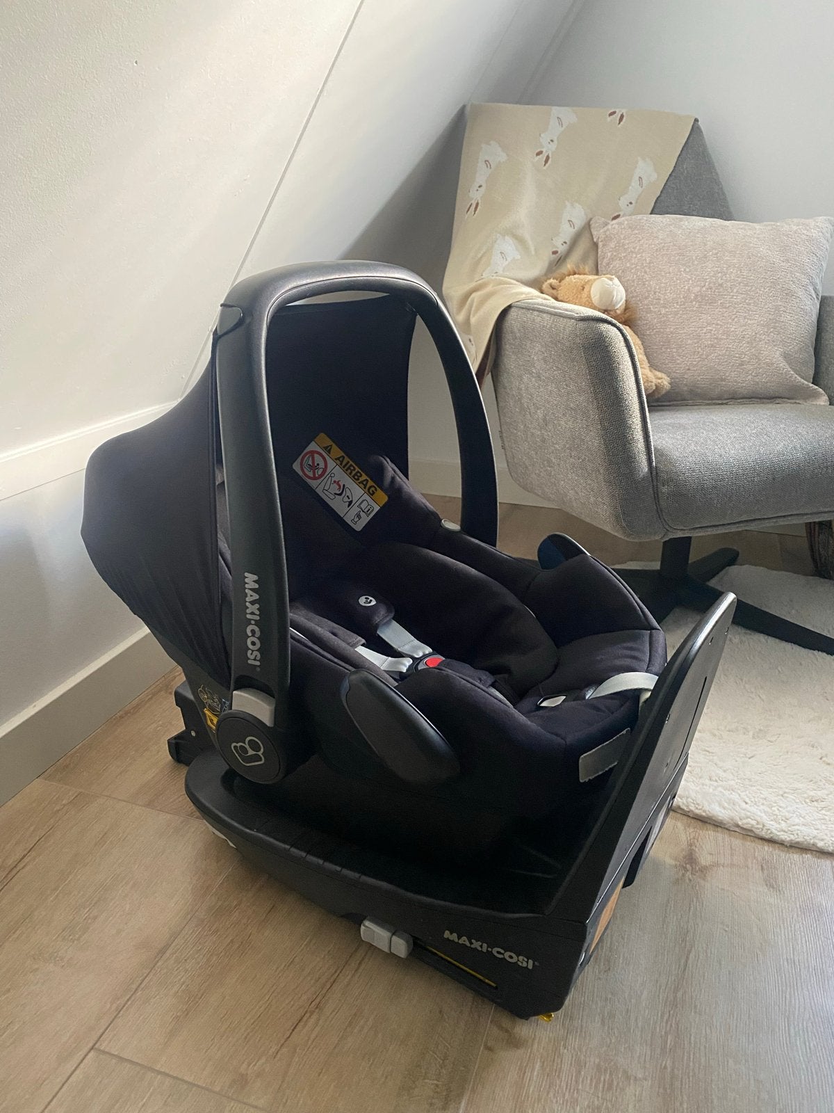 Maxi-Cosi met Isofix base, Ophalen, Verstelbare rugleuning, Zo goed als nieuw, Isofix