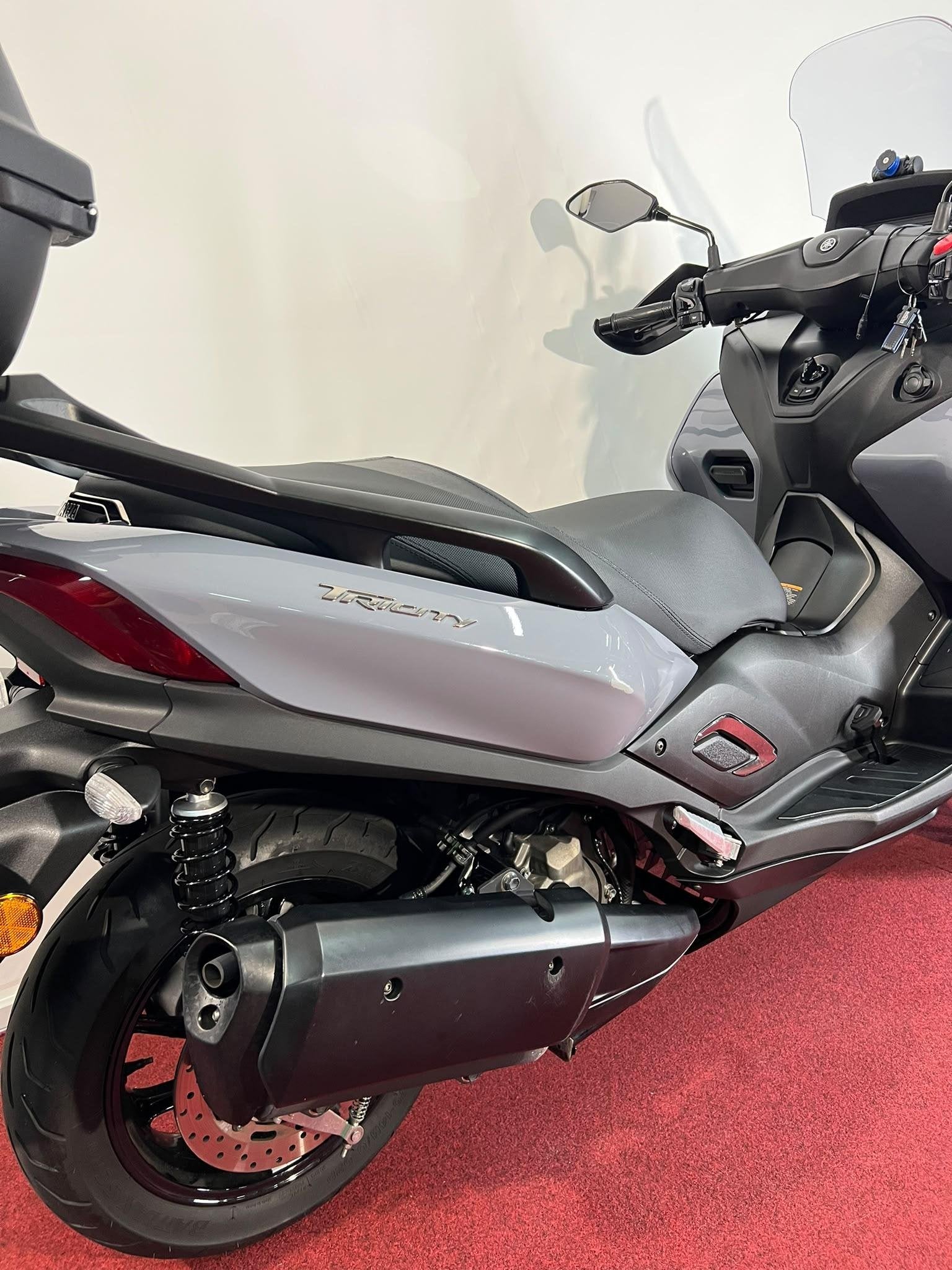 Yamaha Tricity 300 ABS, Scooter, Info@yamaha-motor.eu, 292 cc, Bedrijf