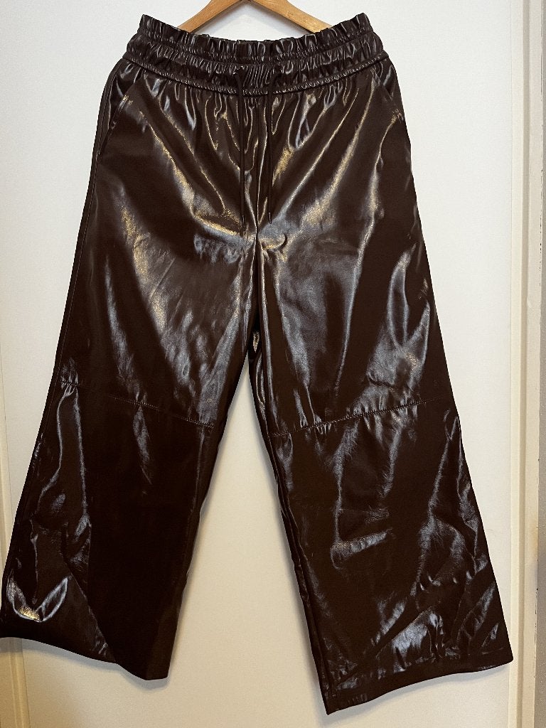 Lak broek bruin Les Jumelles Maat M, Maat 38/40 (M), Bruin, Verzenden, Zo goed als nieuw