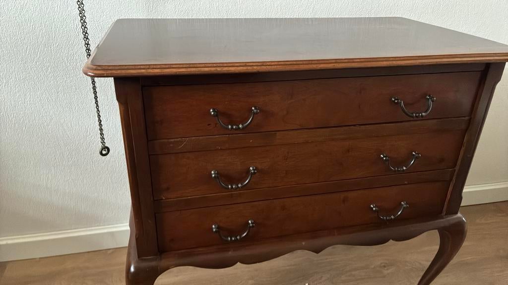 Te koop mahonie ladekastje jaren50, Zo goed als nieuw, 3 of 4 laden, Minder dan 100 cm, 25 tot 50 cm